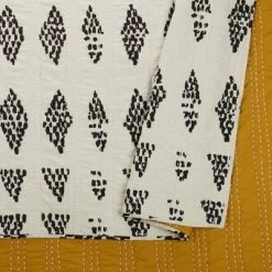 Prosperity Quilt & Sham Set Black/White - Jungalow By Justina Blakeney -Jungalow GUEST 3a0132de d5f1 4ba7 842c 7cd938e62aa0